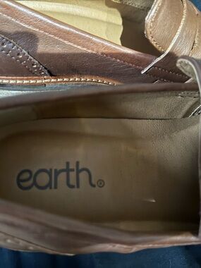 Earth Tan Brown Leather Slip-On Loafers